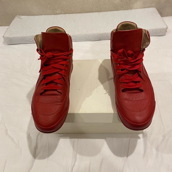 Maison Margiela Mens Red High Top Sneakers - Picture 4 of 11